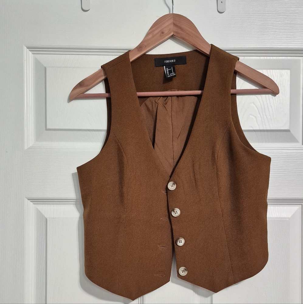 Western Chestnut Brown Vest